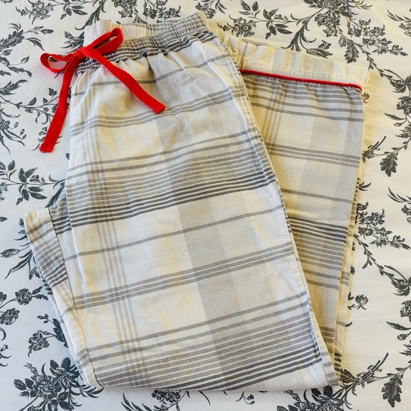 Hearth & Hand Holiday Flannel Pajamas {2pc set x 2} - Picture 4 of 13